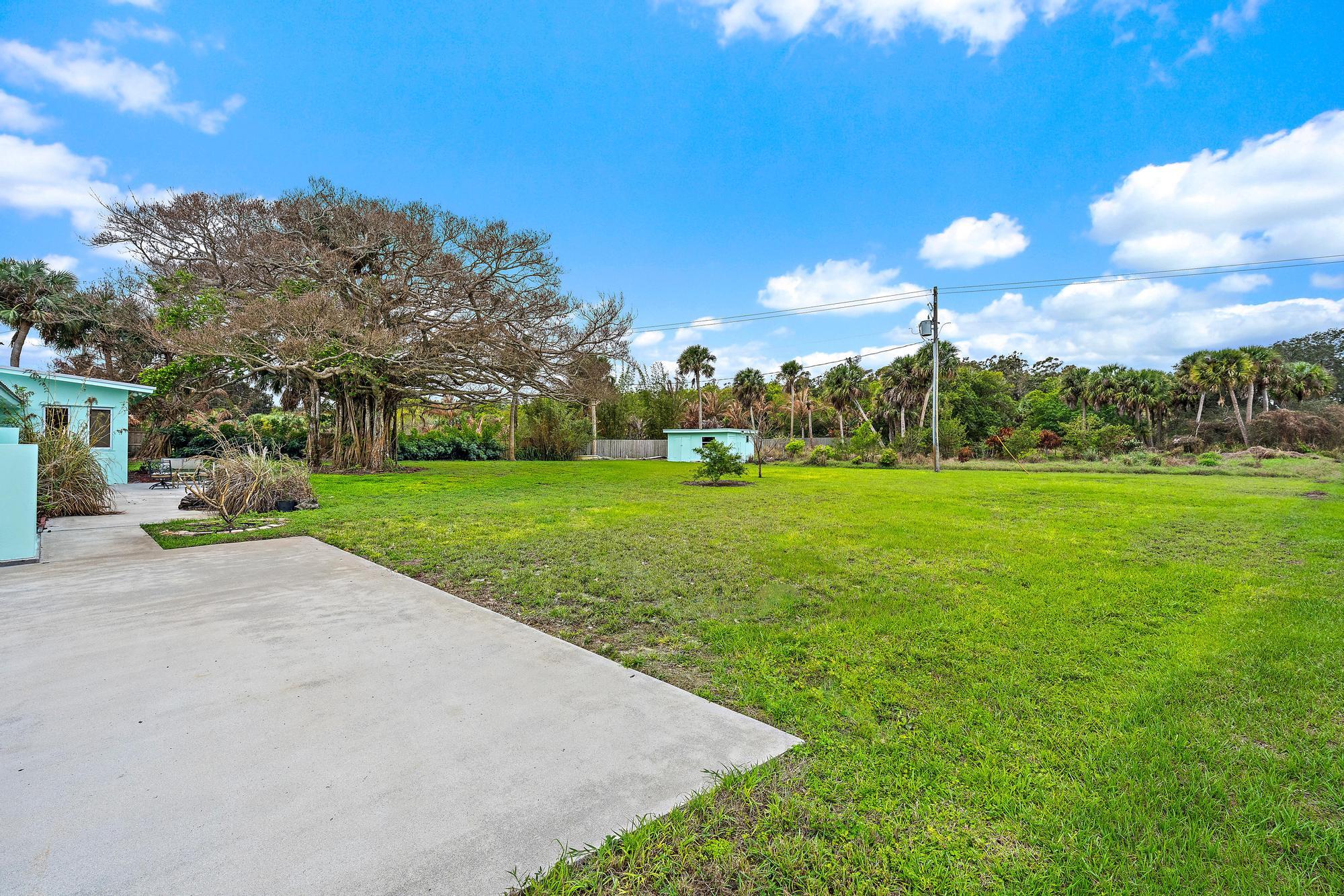 Beautiful Indian River - Residential