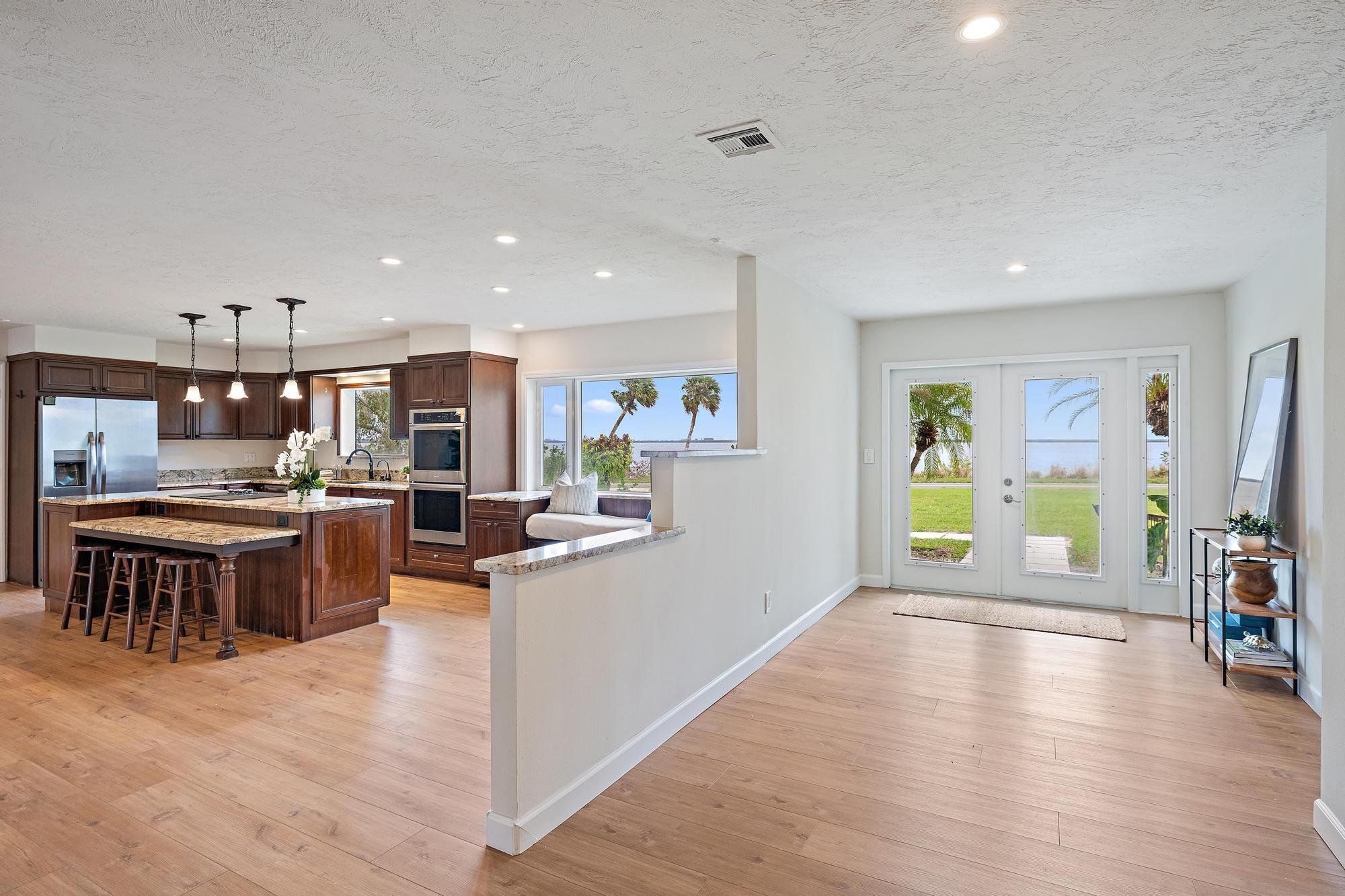 Beautiful Indian River - Residential