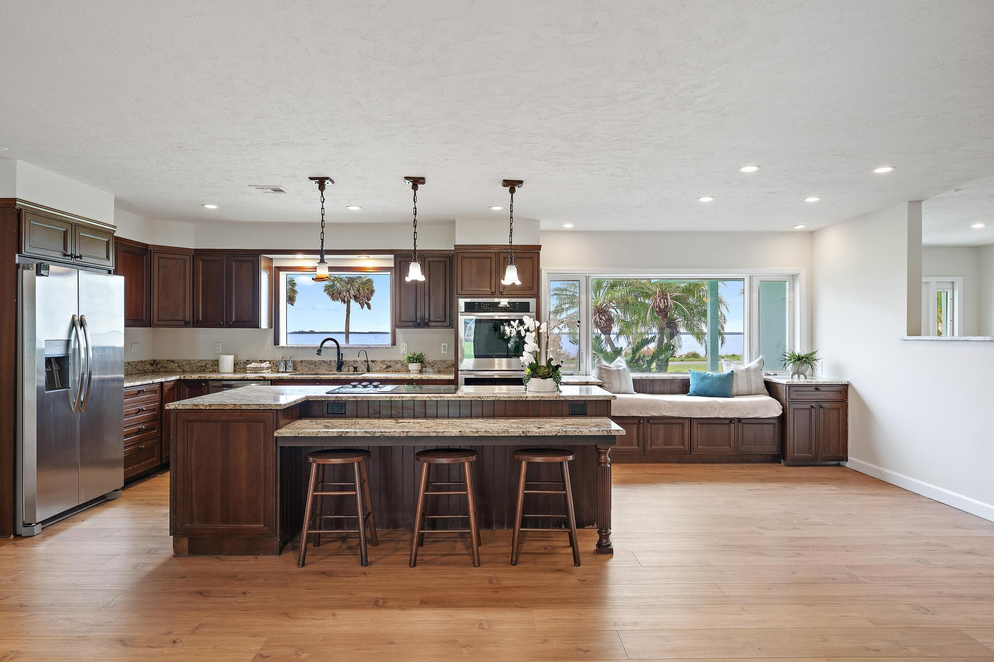 Beautiful Indian River - Residential