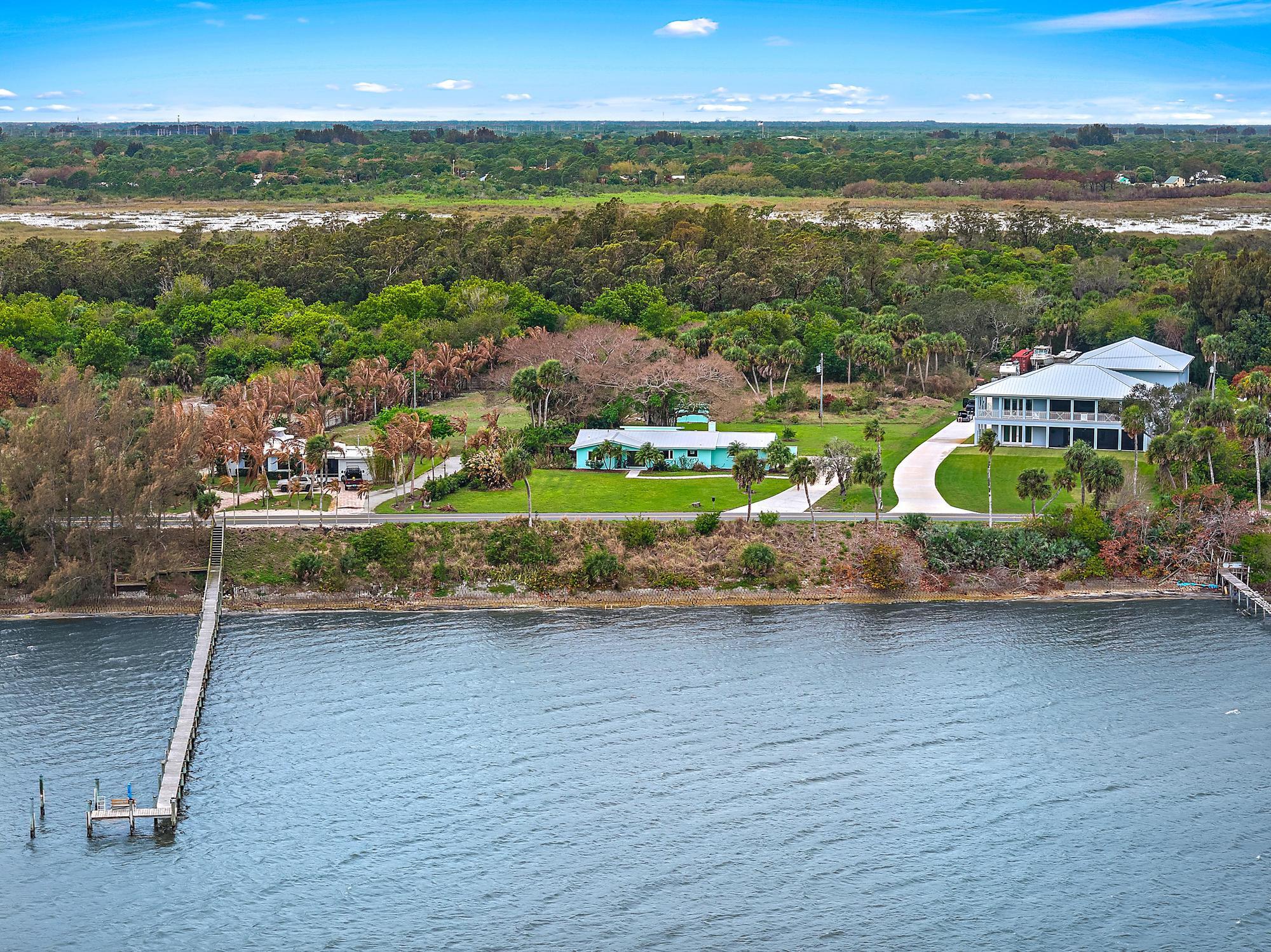 Beautiful Indian River - Residential