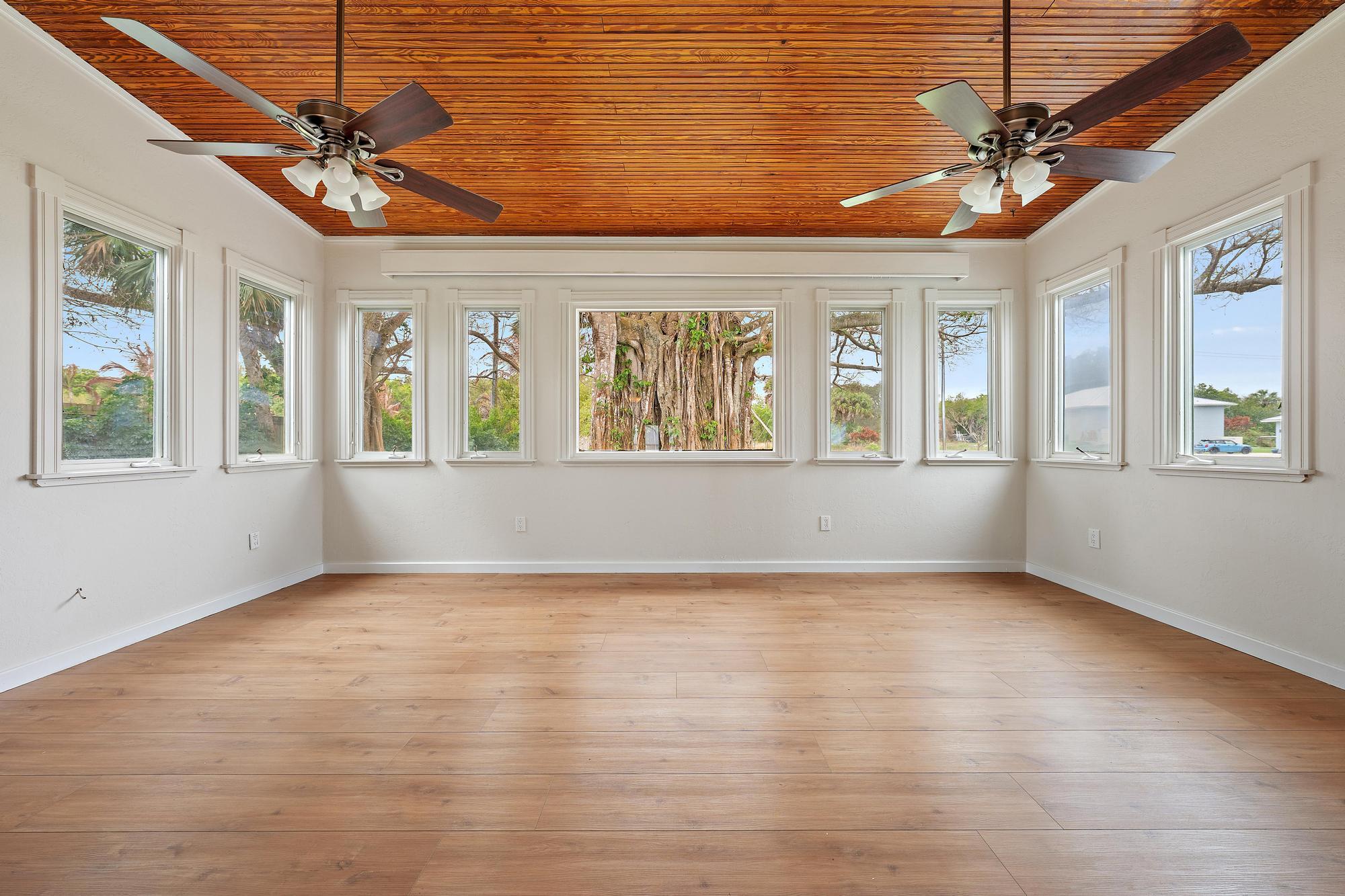 Beautiful Indian River - Residential