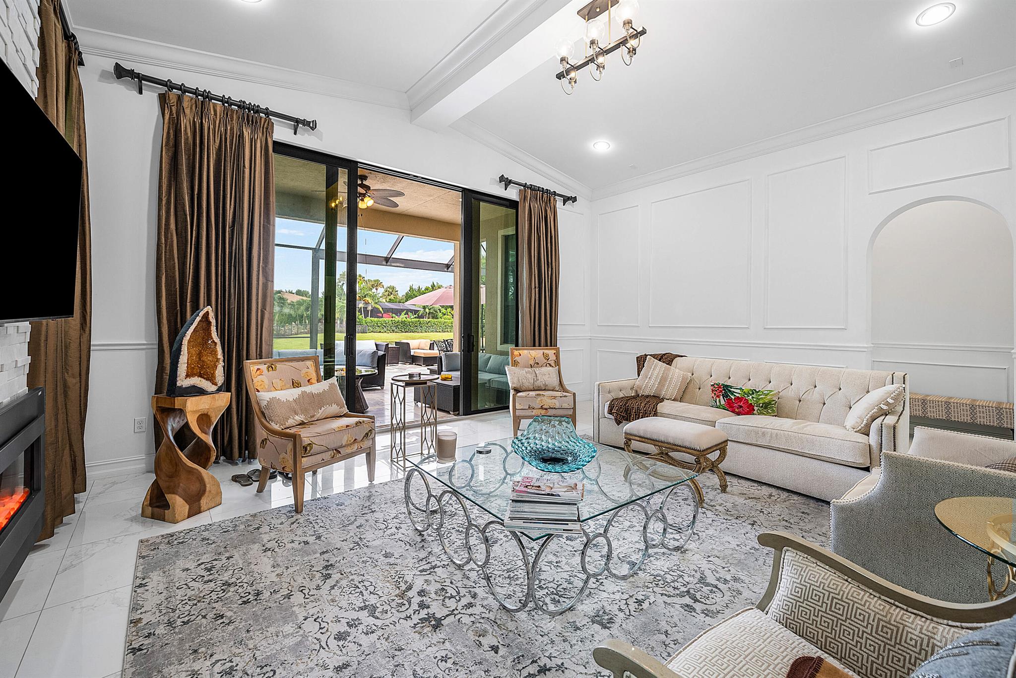 PALM MEADOWS ESTATES - Residential