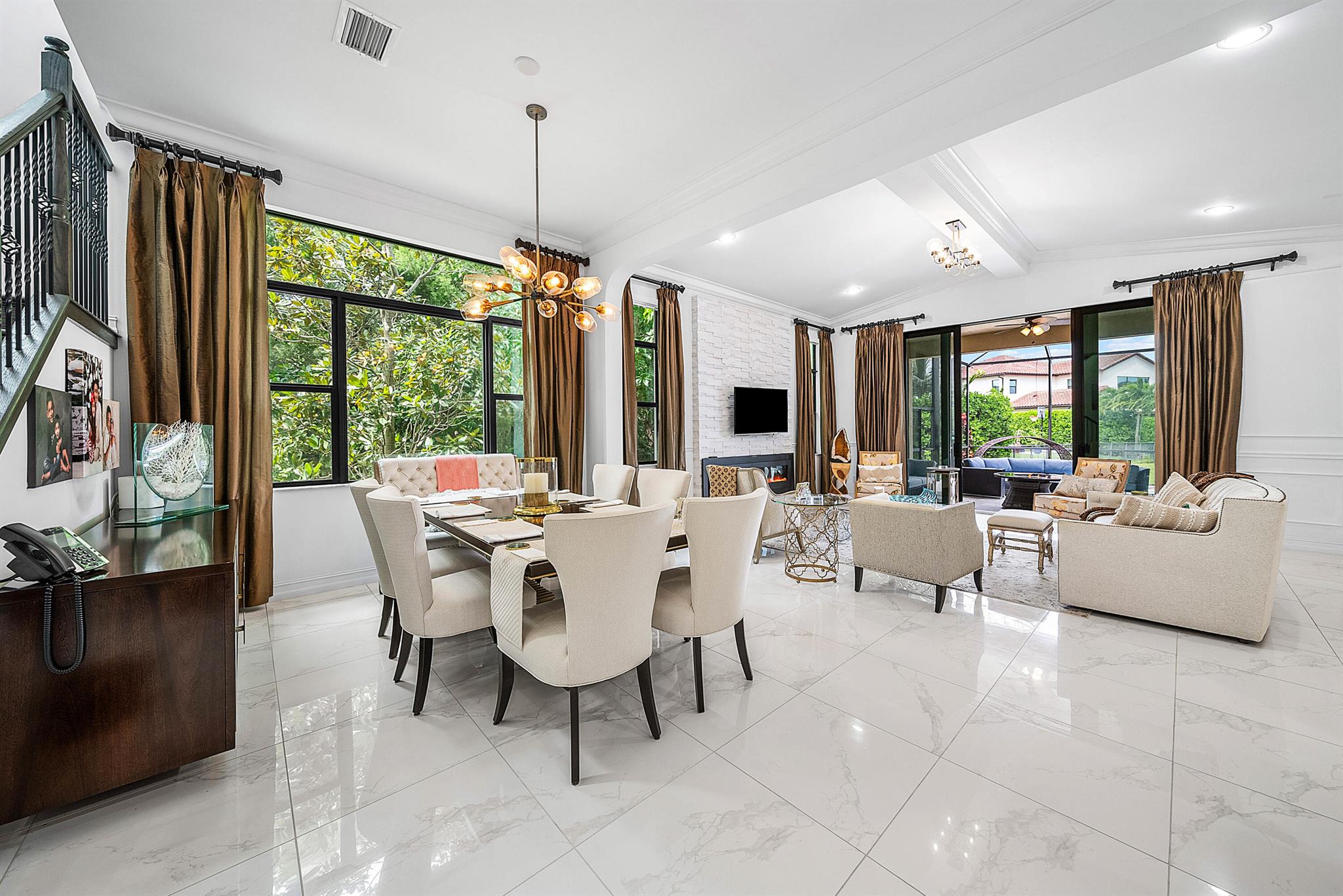 PALM MEADOWS ESTATES - Residential