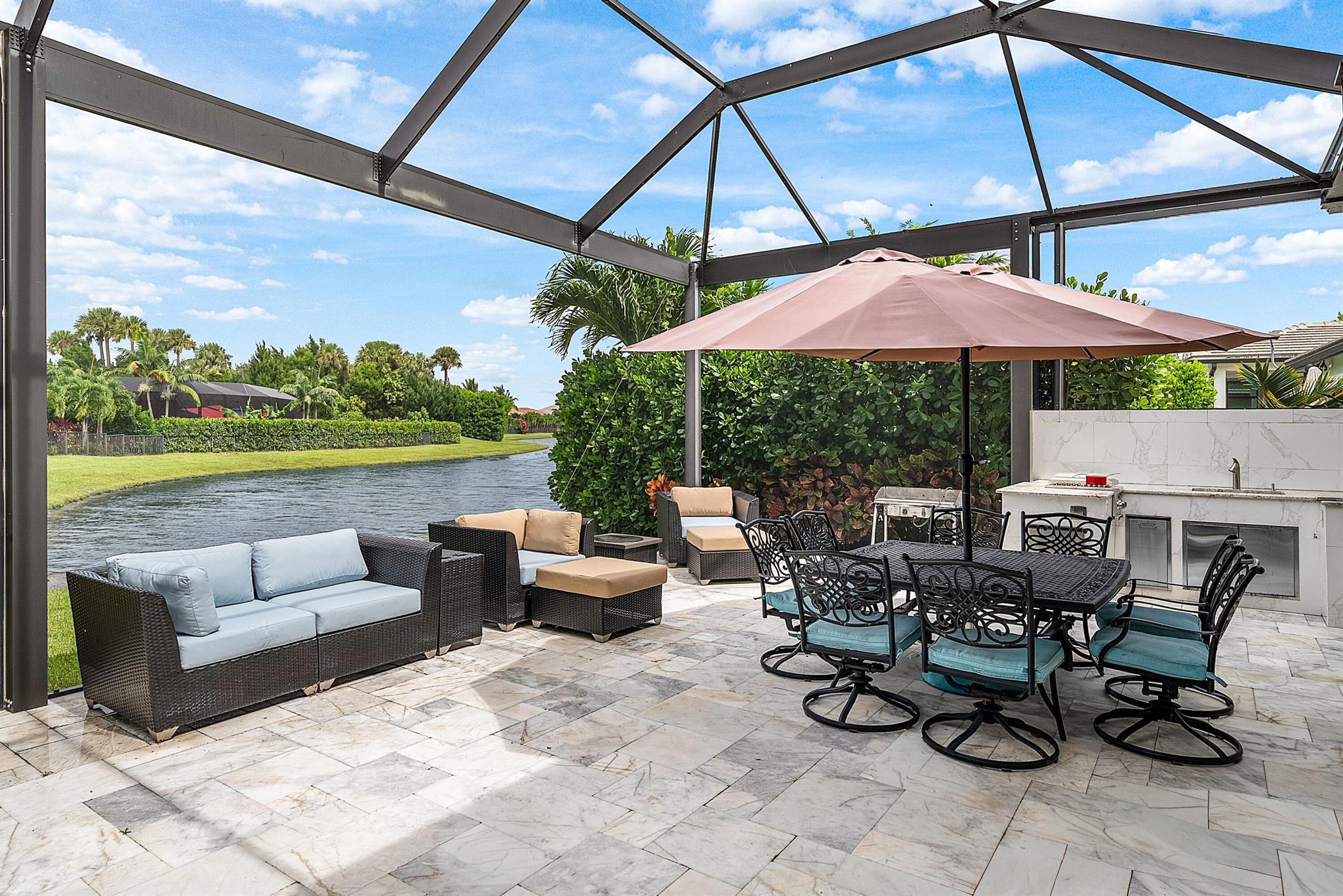 PALM MEADOWS ESTATES - Residential