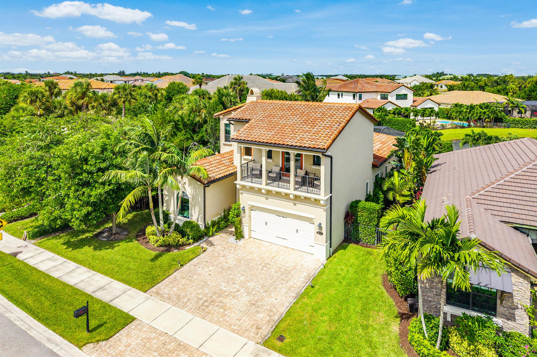 PALM MEADOWS ESTATES - Residential