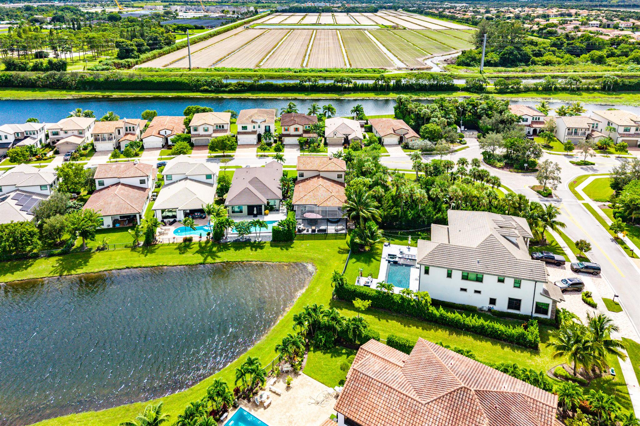 PALM MEADOWS ESTATES - Residential