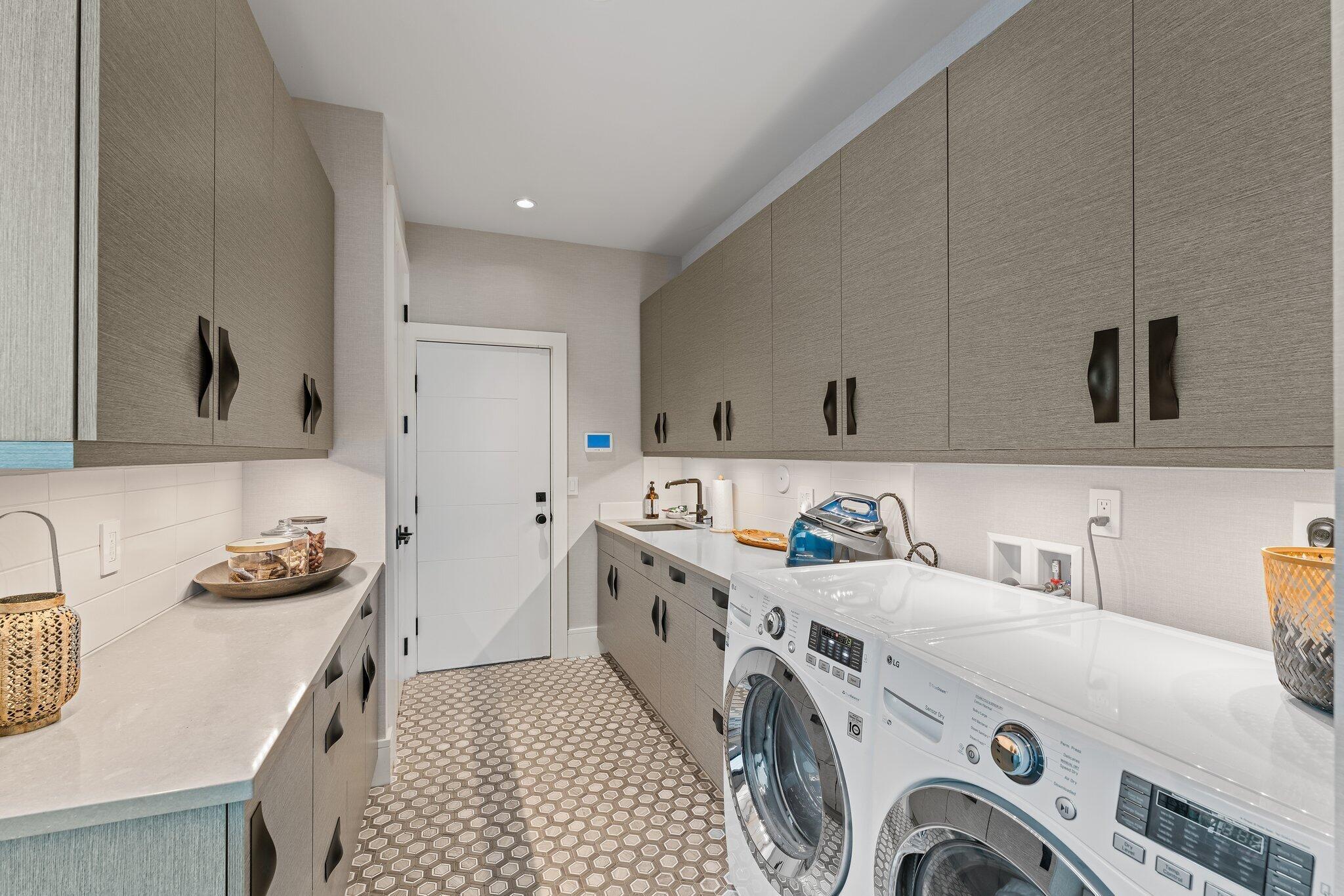 PENNOCK POINT - Residential