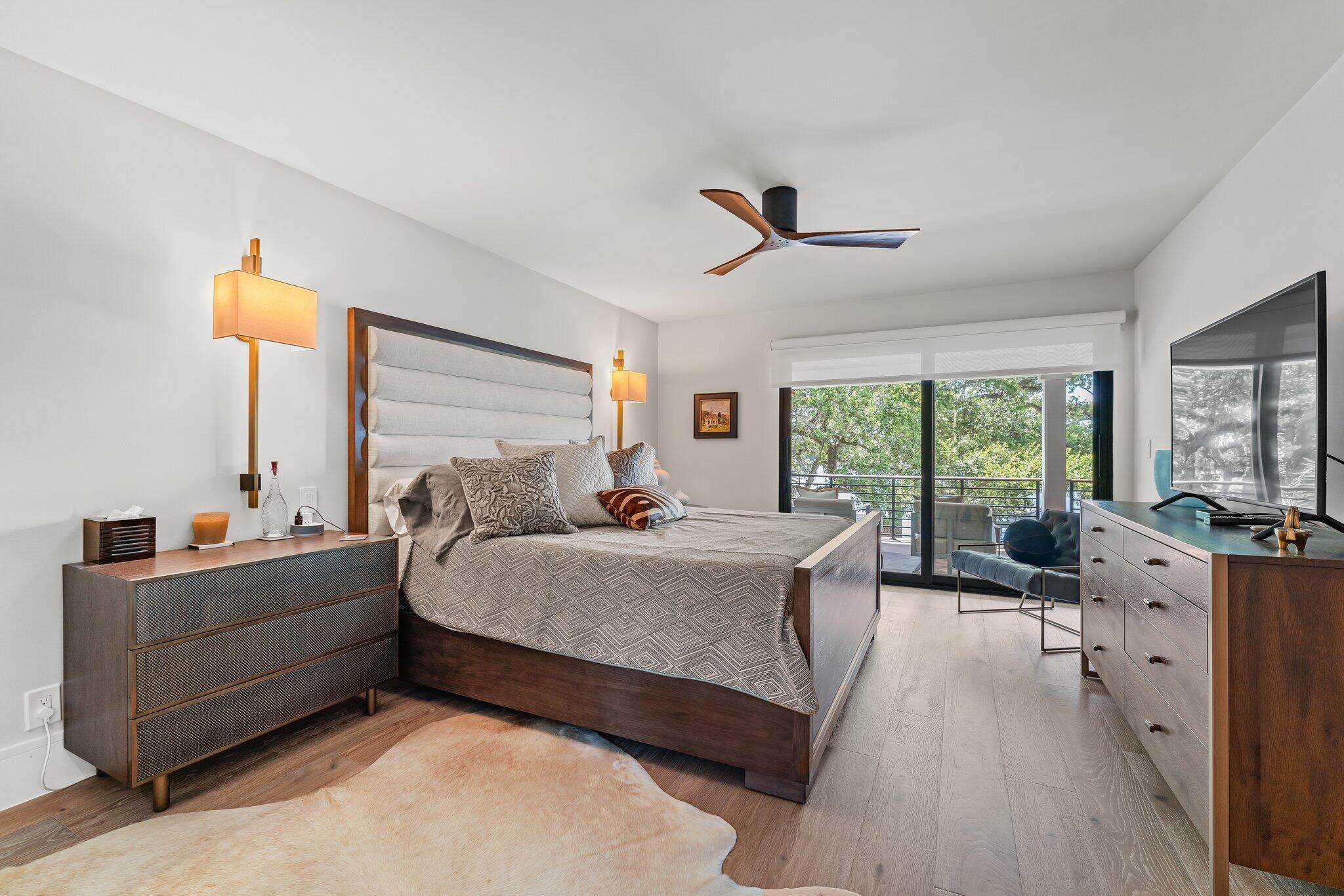 PENNOCK POINT - Residential