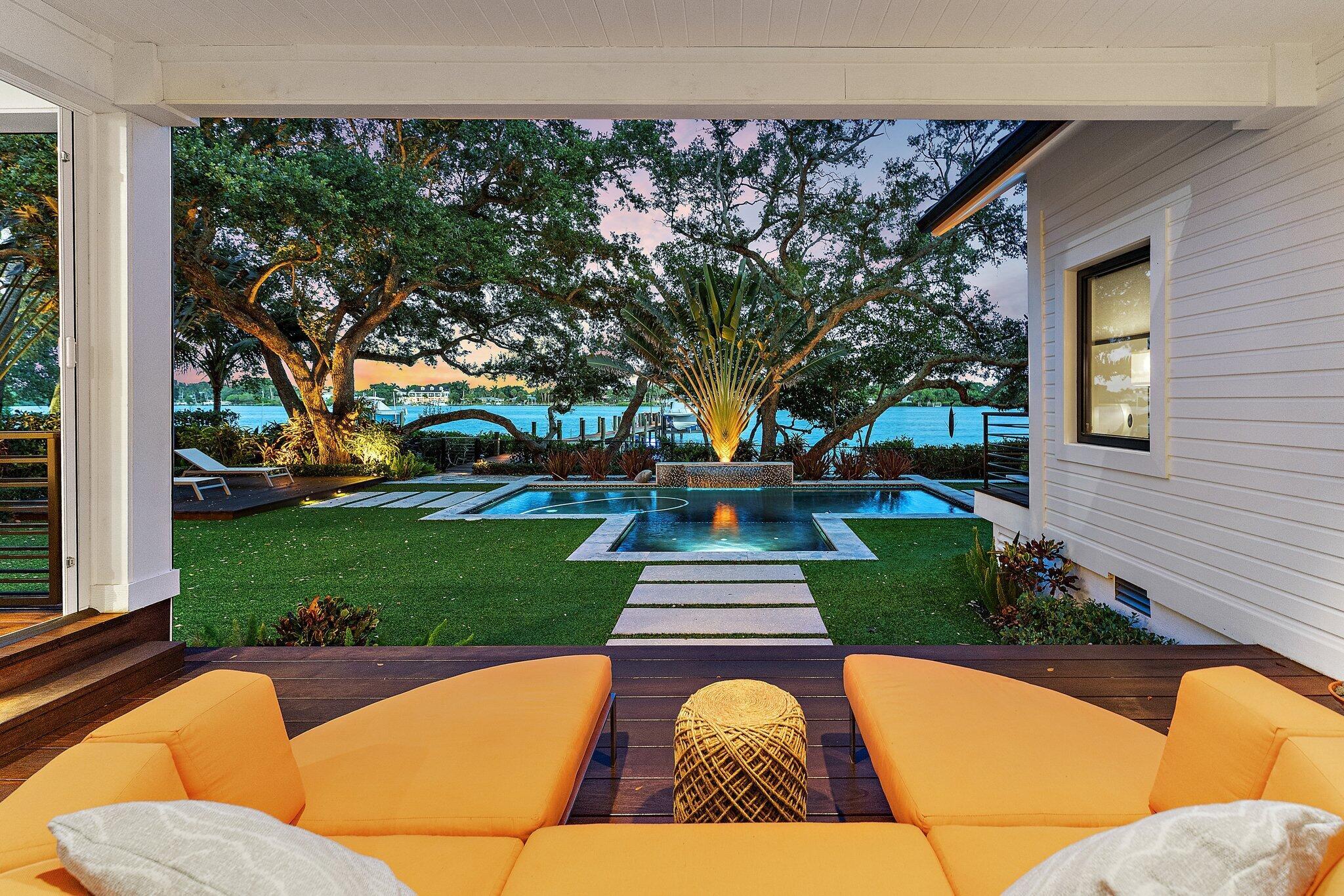 PENNOCK POINT - Residential