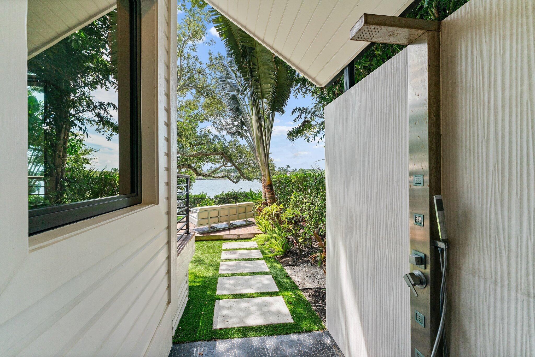 PENNOCK POINT - Residential