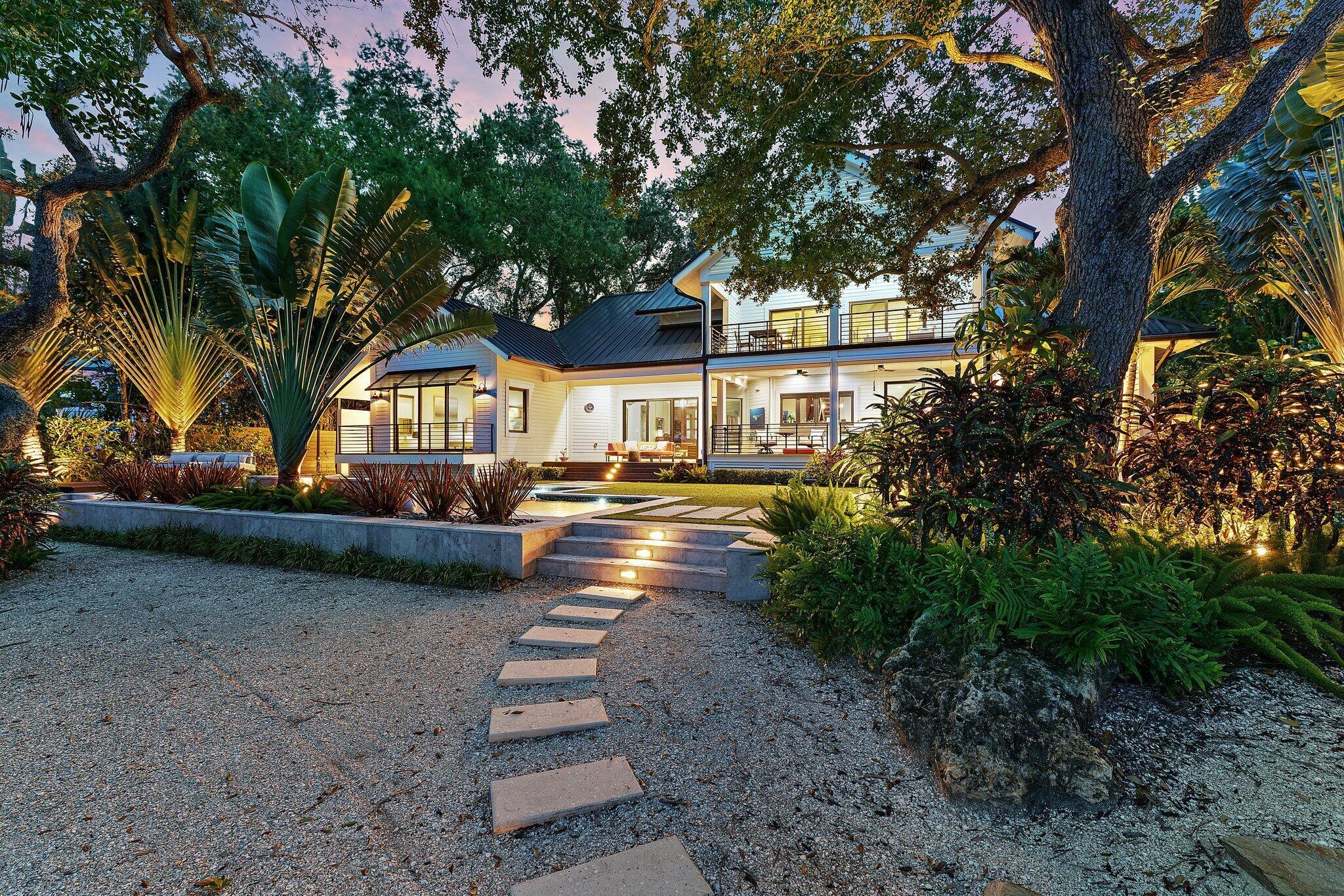 PENNOCK POINT - Residential