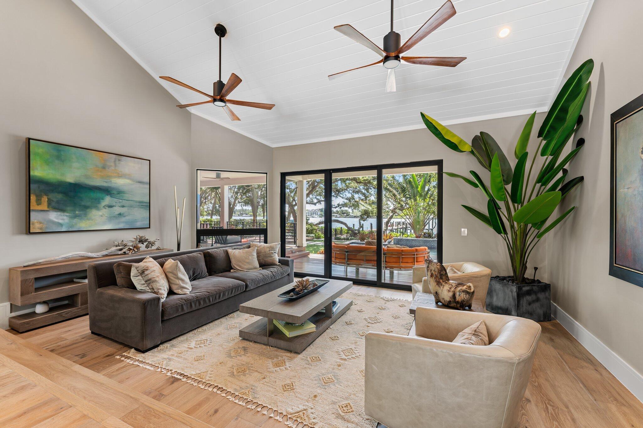 PENNOCK POINT - Residential