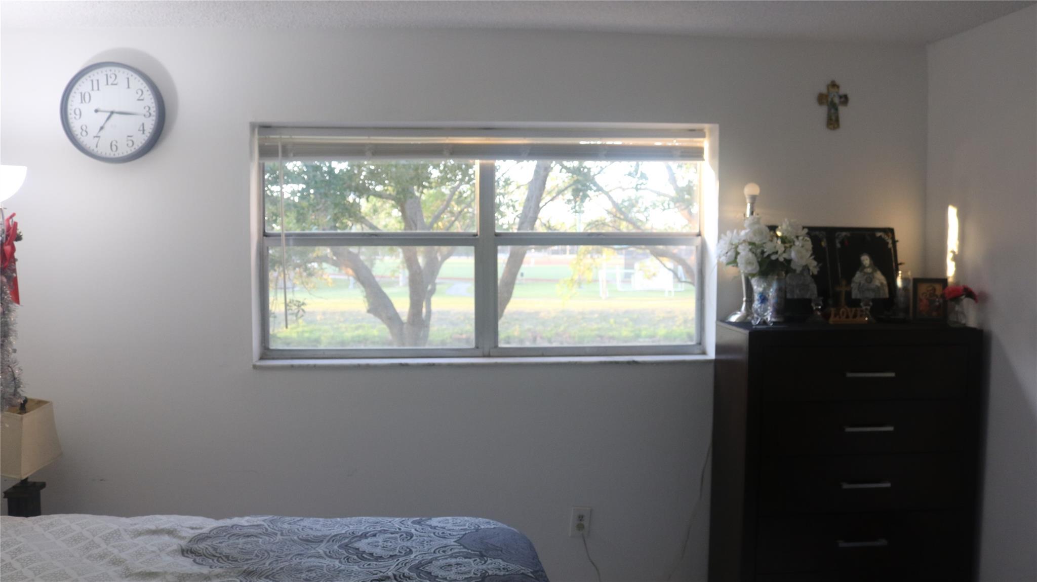 SUNRISE LAKES - Residential