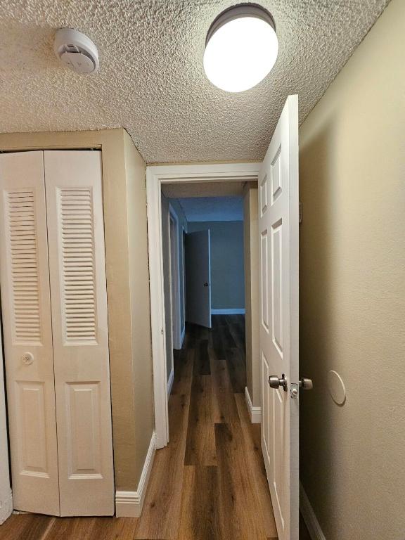 PRESIDENTIAL GOLFVIEW CONDO - Residential Lease