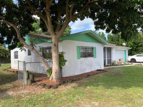 702 Grandview Boulevard Fort Pierce FL 34982