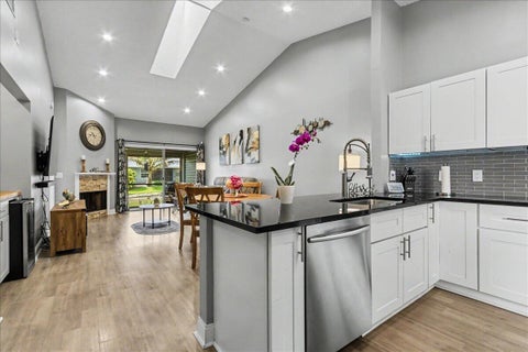 Tiny photo for 3801 Island Club Circle E, Lake Worth, FL 33462 (MLS # B26037224)