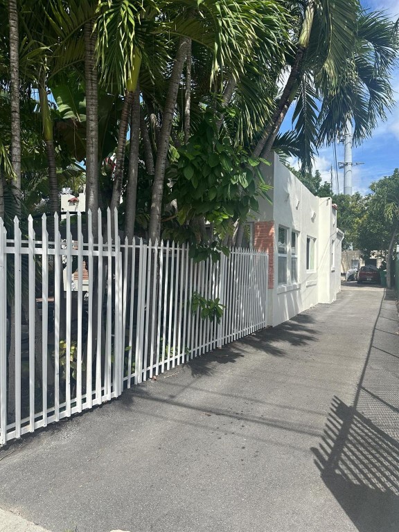 Buena Vista Drive - Residential Income