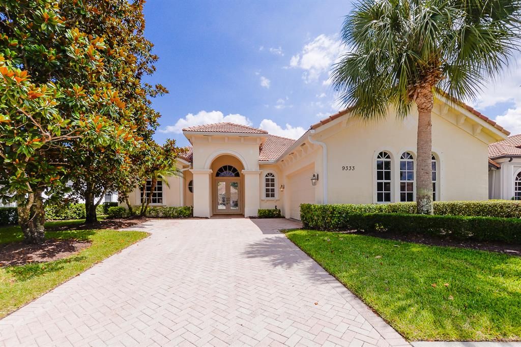 Photo of 9333 Briarcliff Trace, Port Saint Lucie, FL 34986 (MLS # R10721759)