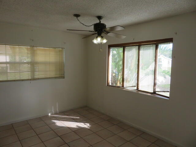 PORT ST LUCIE SECTION 27 - Residential Lease