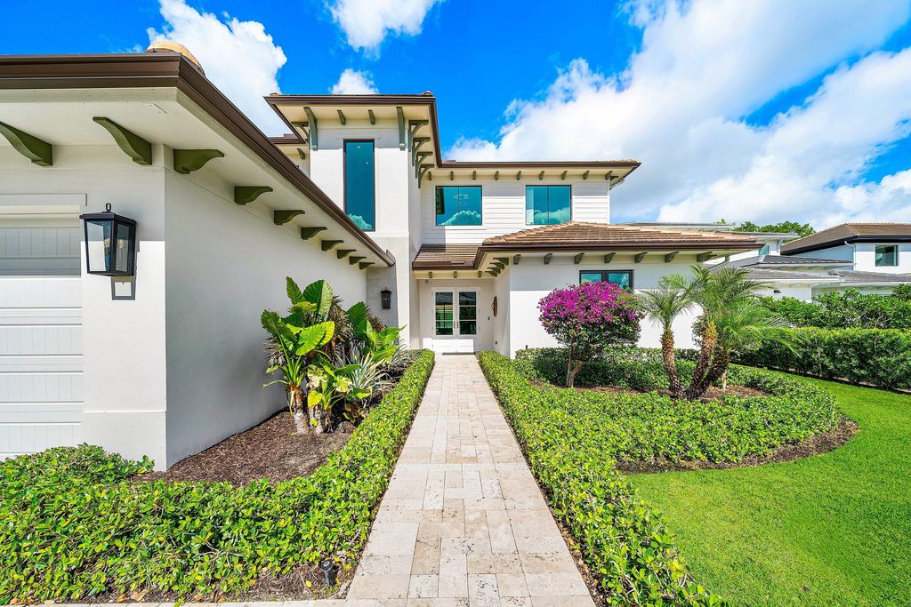 Photo of 3192 Blue Cypress Lane, Wellington, FL 33414 (MLS # B26025239)
