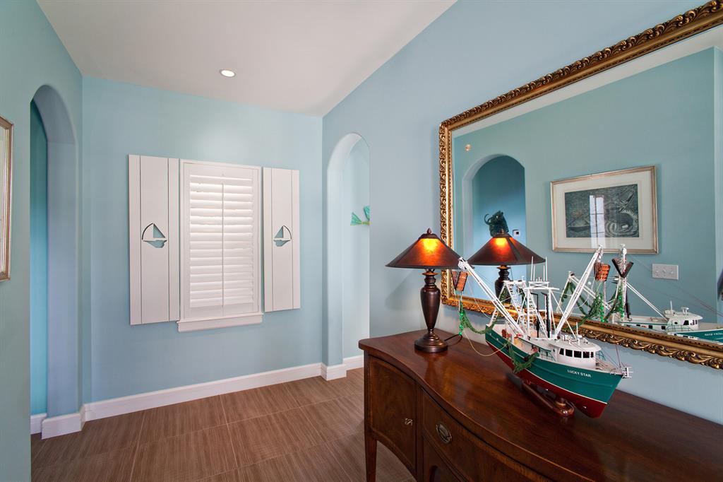 BAY HARBOR IN - Residential