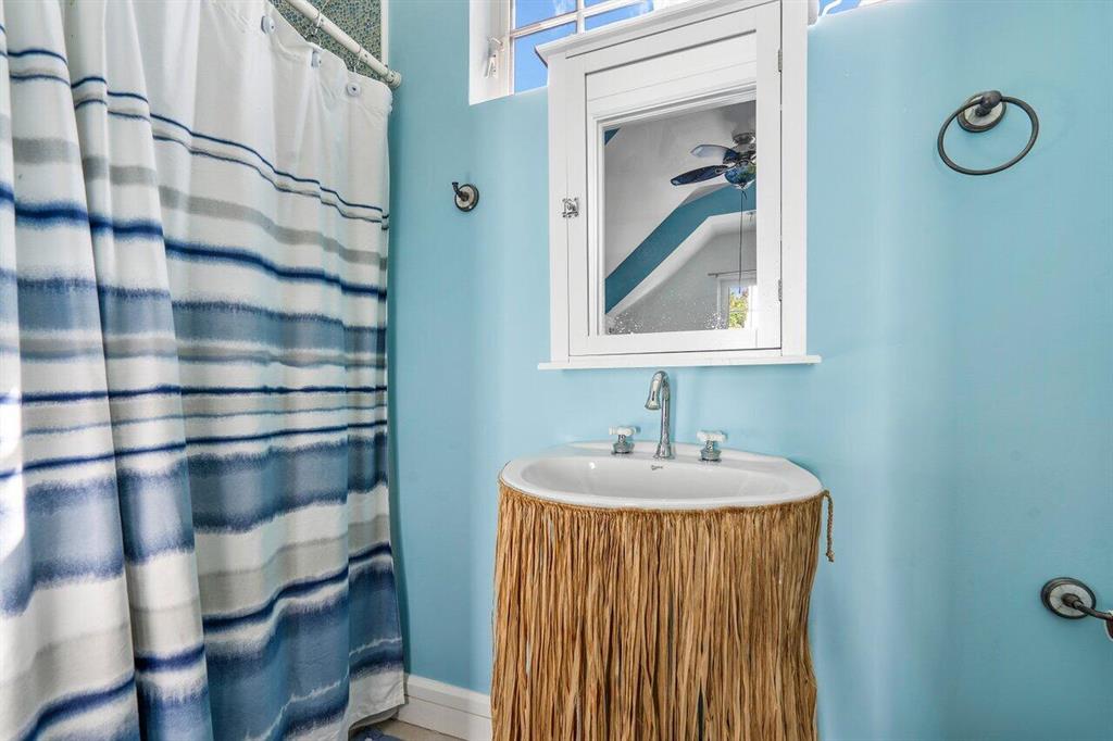 BAY HARBOR IN - Residential