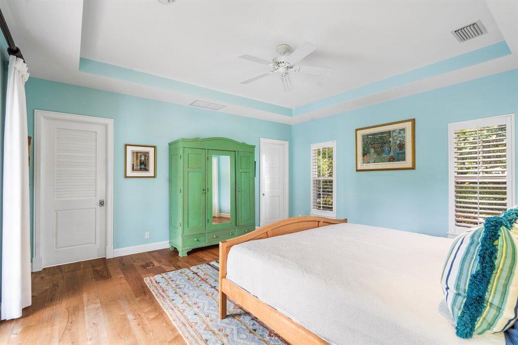 BAY HARBOR IN - Residential