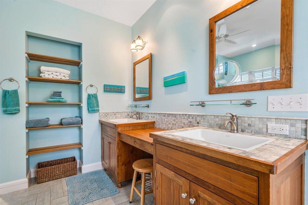 BAY HARBOR IN - Residential