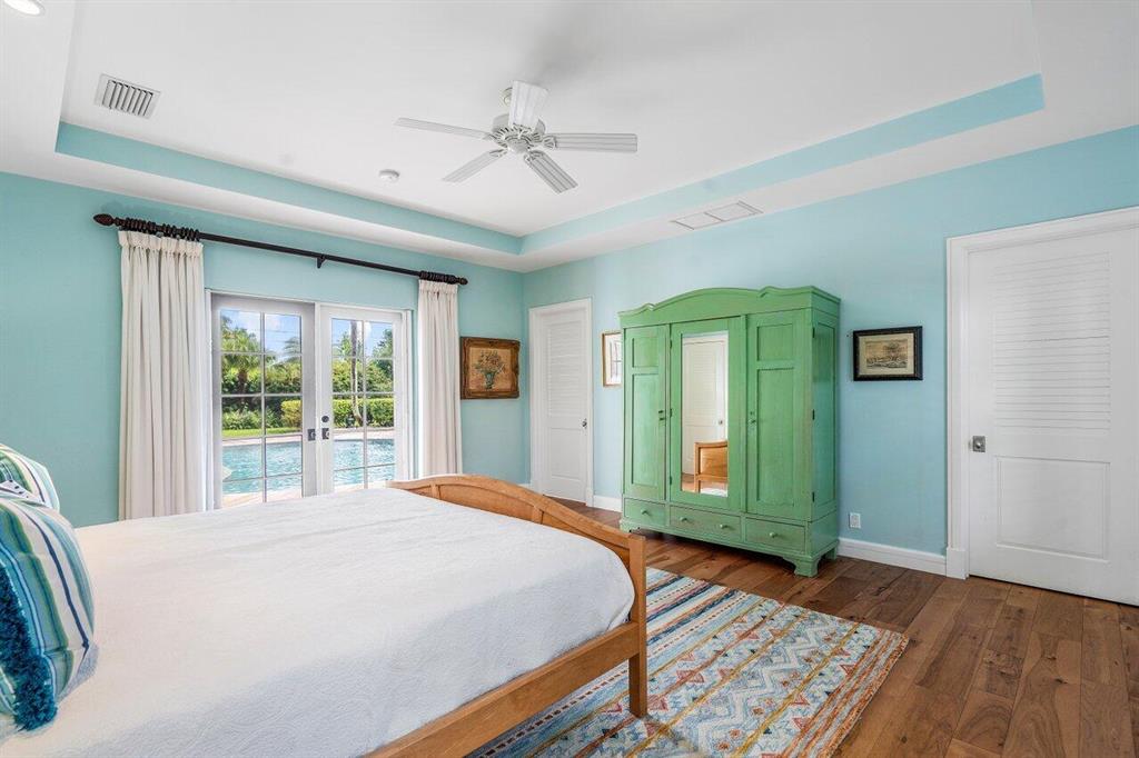 BAY HARBOR IN - Residential