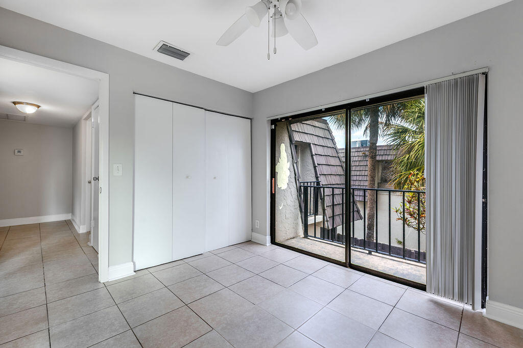 WOODSTOCK TWNHS - Residential Lease