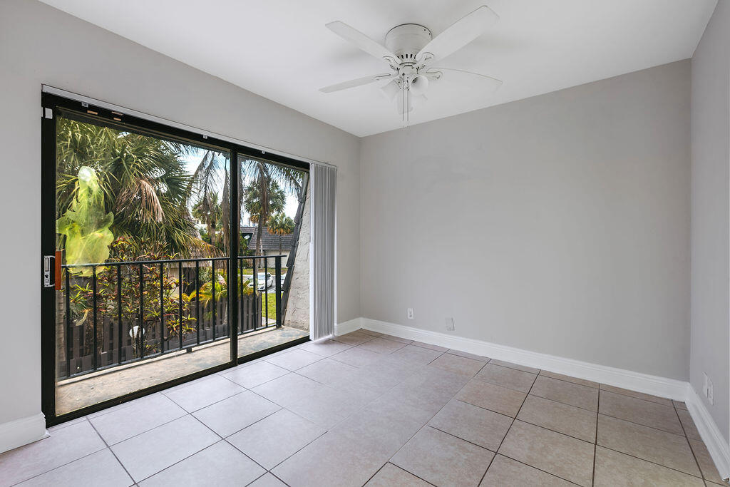 WOODSTOCK TWNHS - Residential Lease