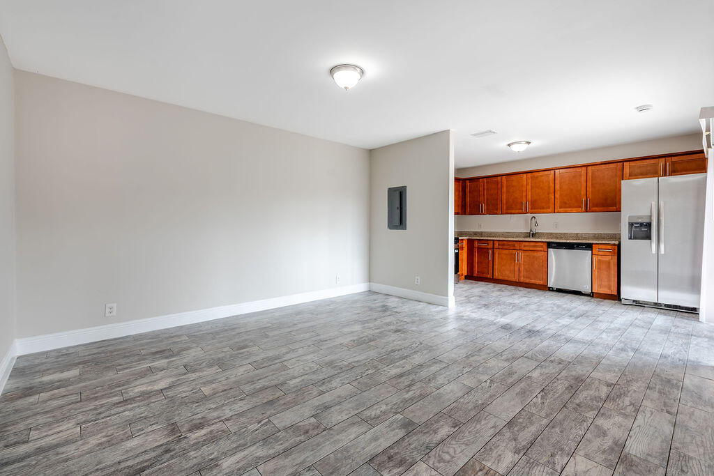 WOODSTOCK TWNHS - Residential Lease
