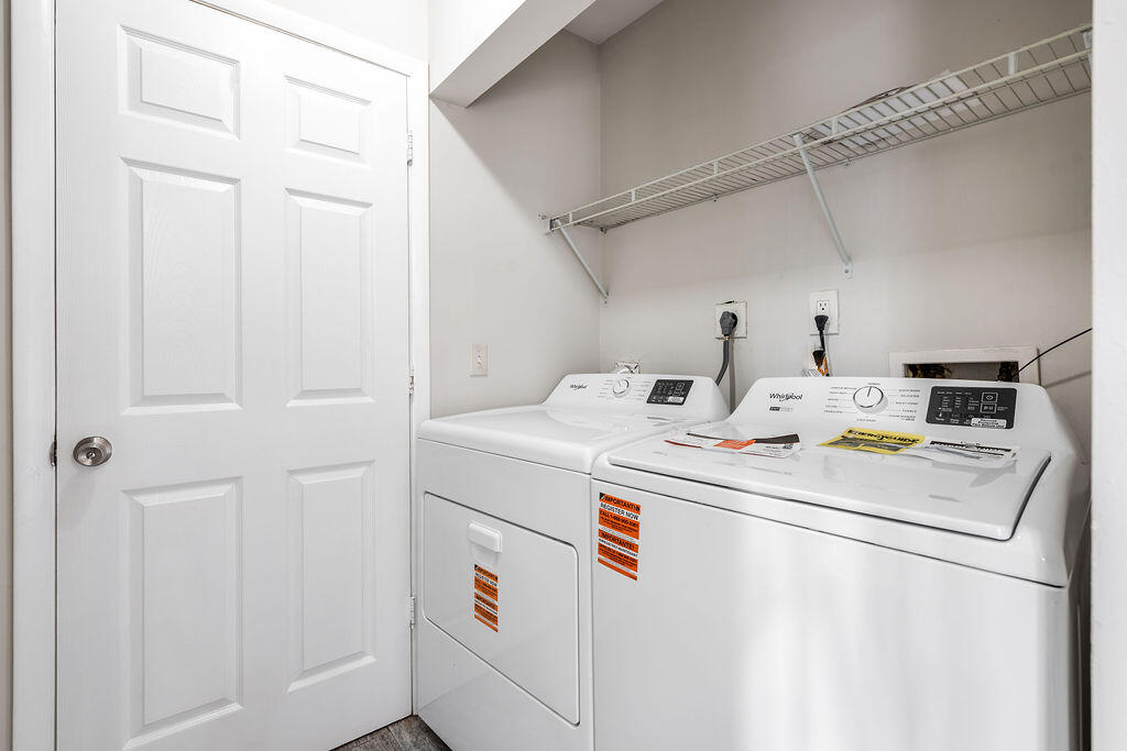 WOODSTOCK TWNHS - Residential Lease