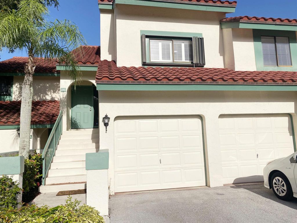 Photo of 23 Lexington Lane W #C, Palm Beach Gardens, FL 33418 (MLS # R10930602)