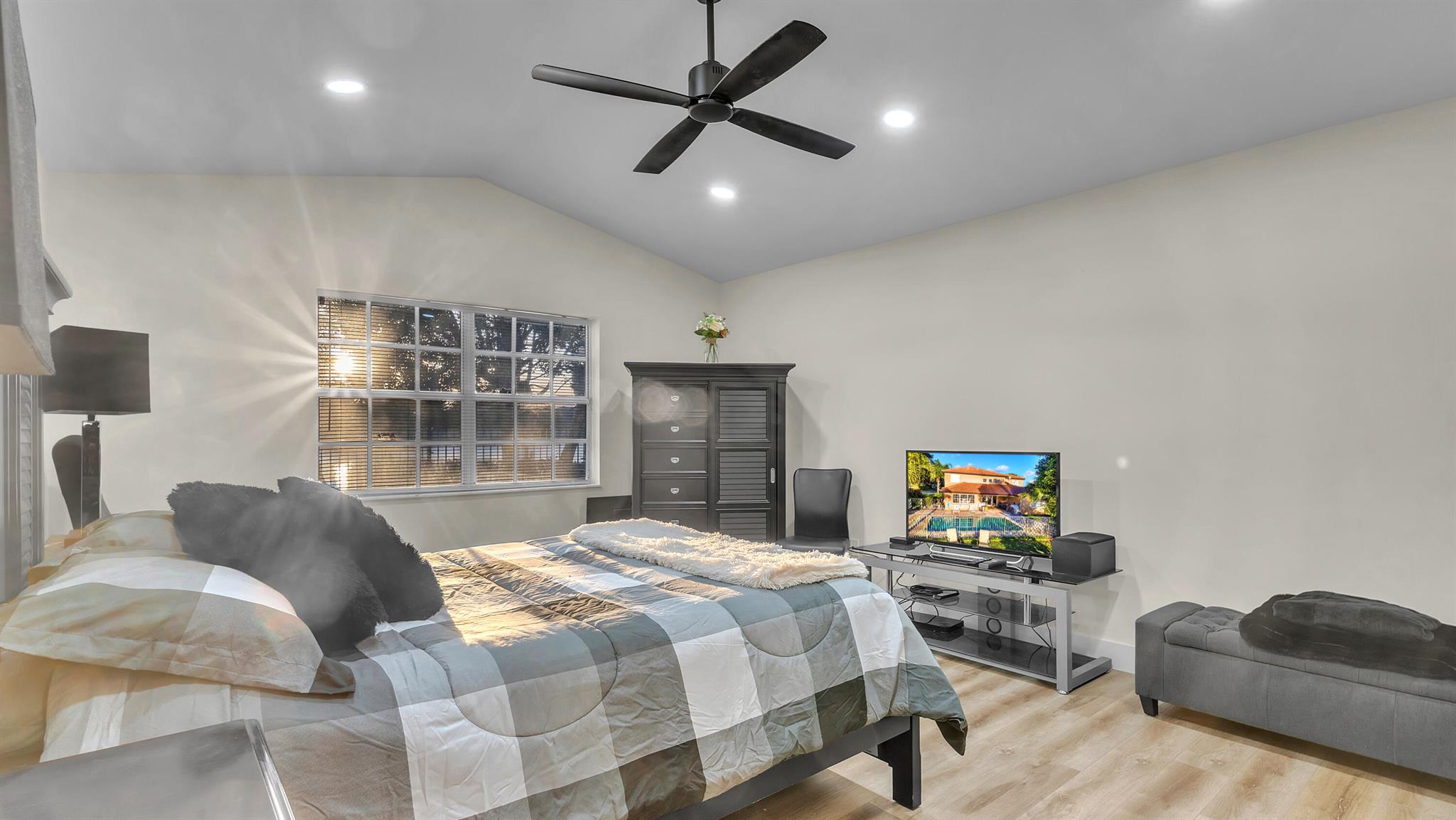 SANDCASTLE COVE - Residential