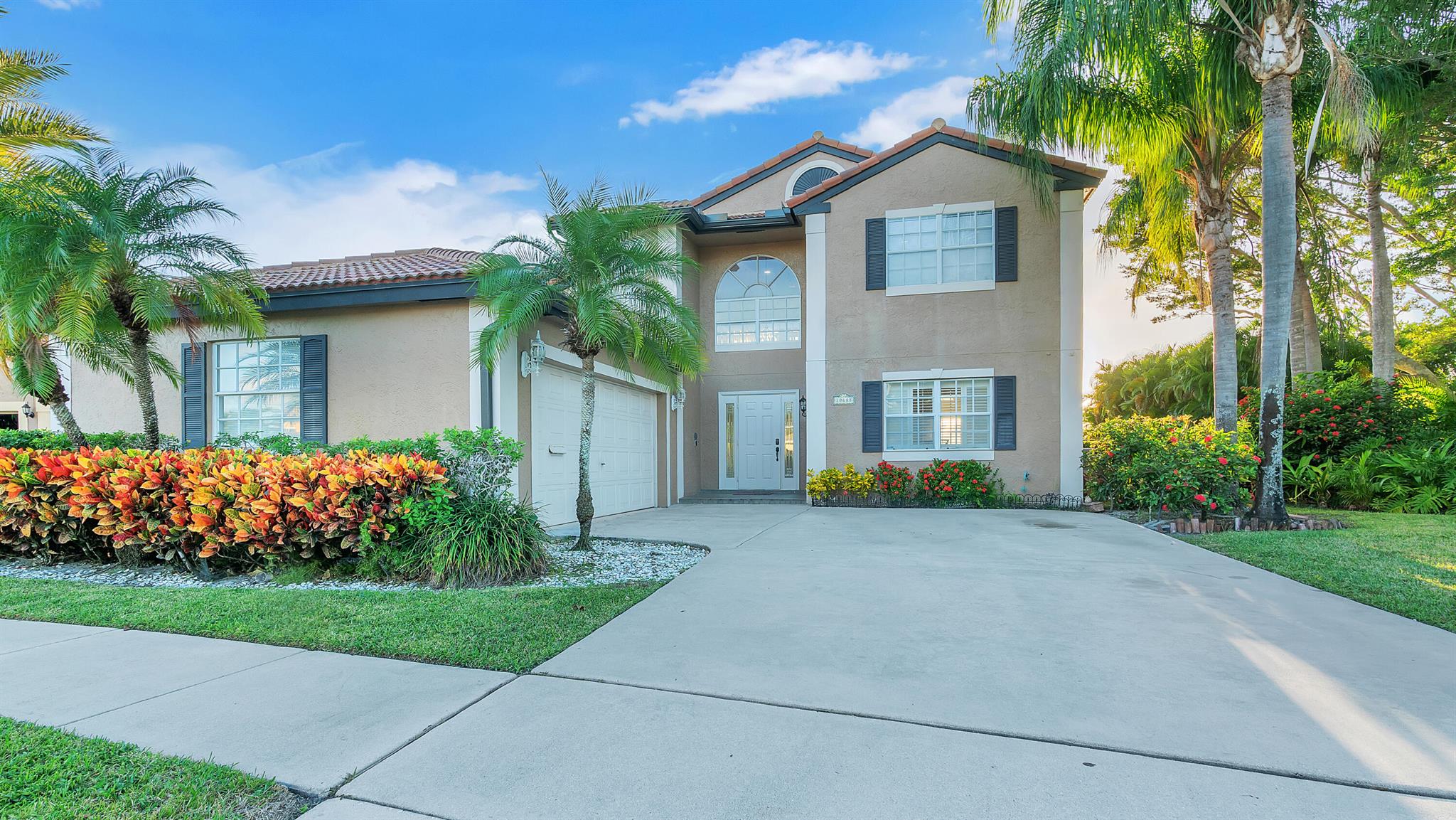 SANDCASTLE COVE - Residential