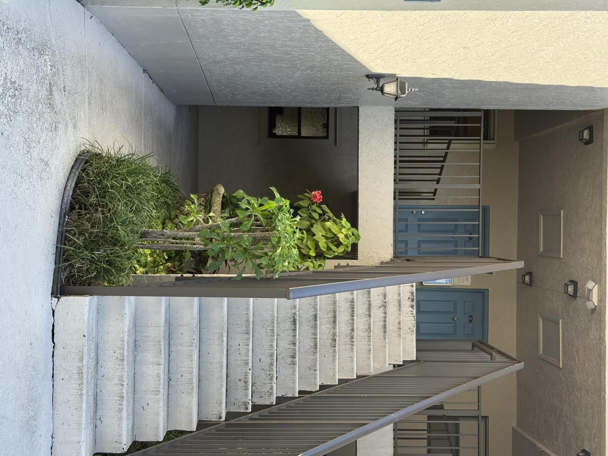 PALM BEACH PLACE CONDO - Residential Lease