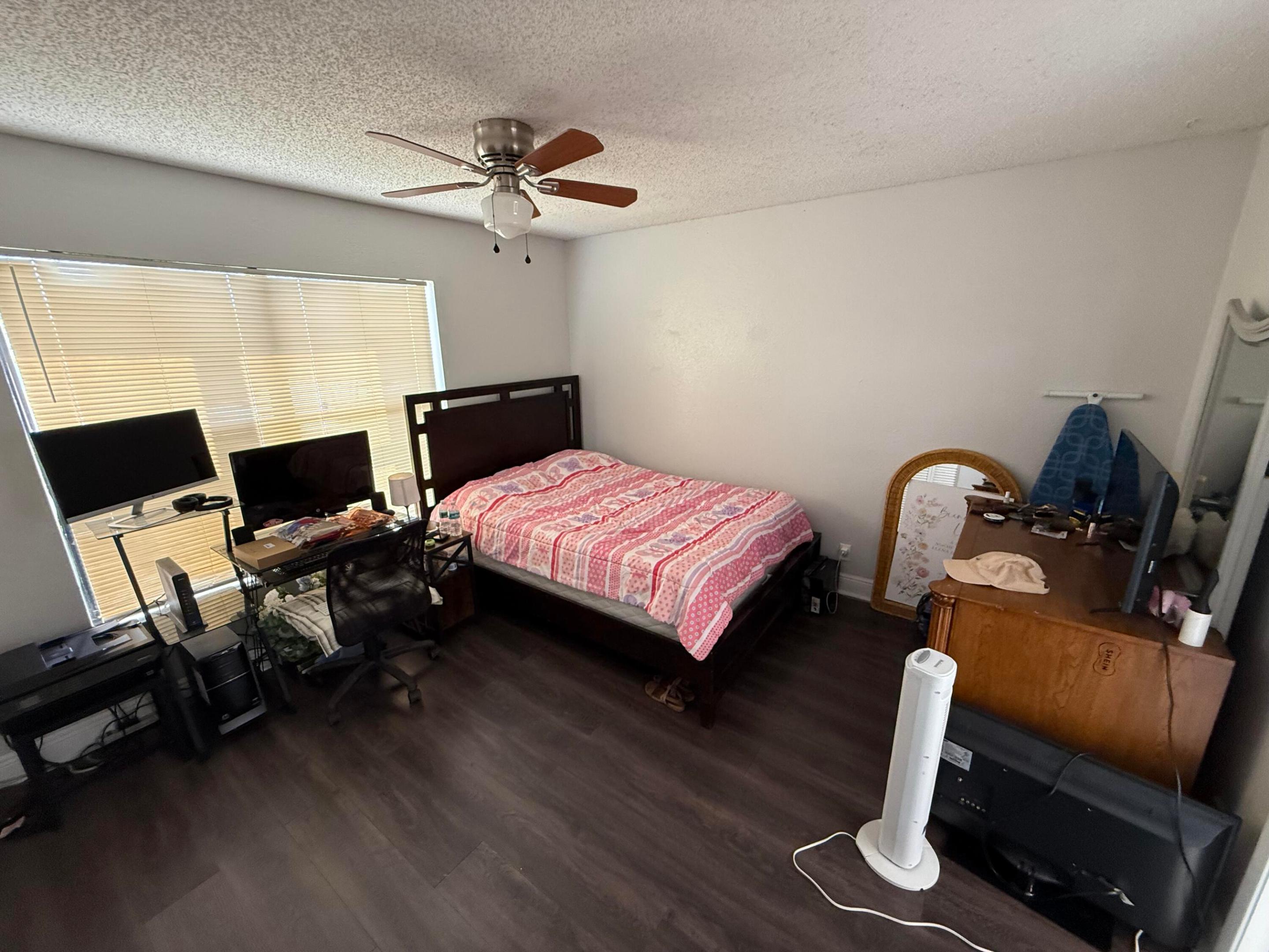 PALM BEACH PLACE CONDO - Residential Lease