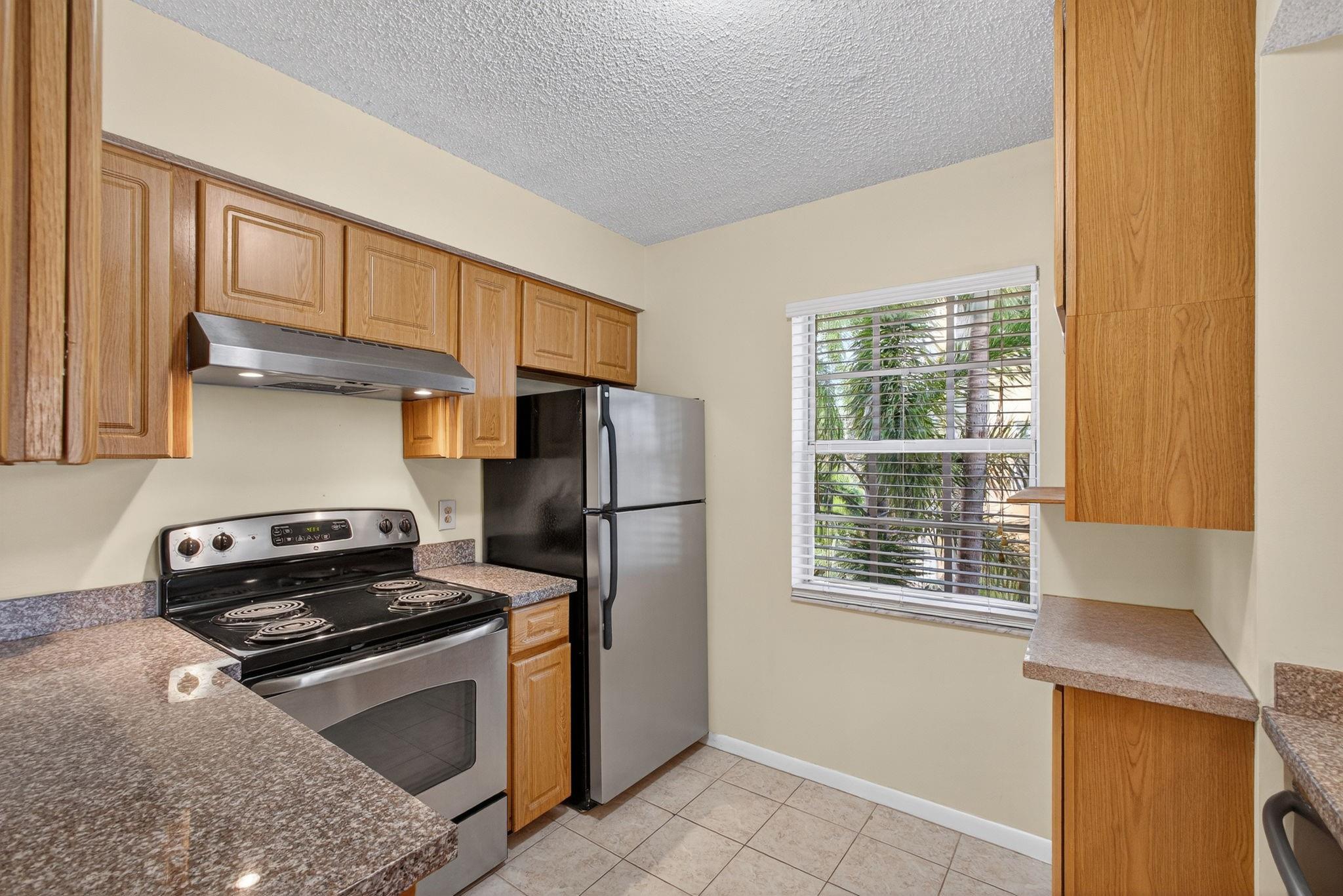 Bay Reach Condo - Residential Lease