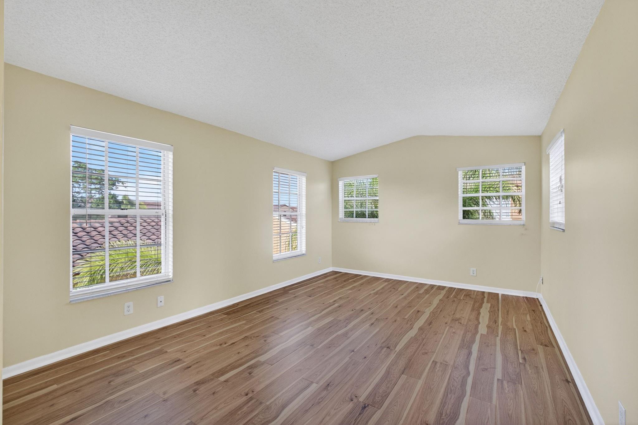 Bay Reach Condo - Residential Lease