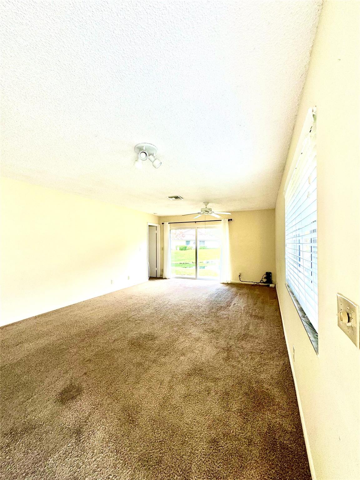 BOCA WALK - Residential