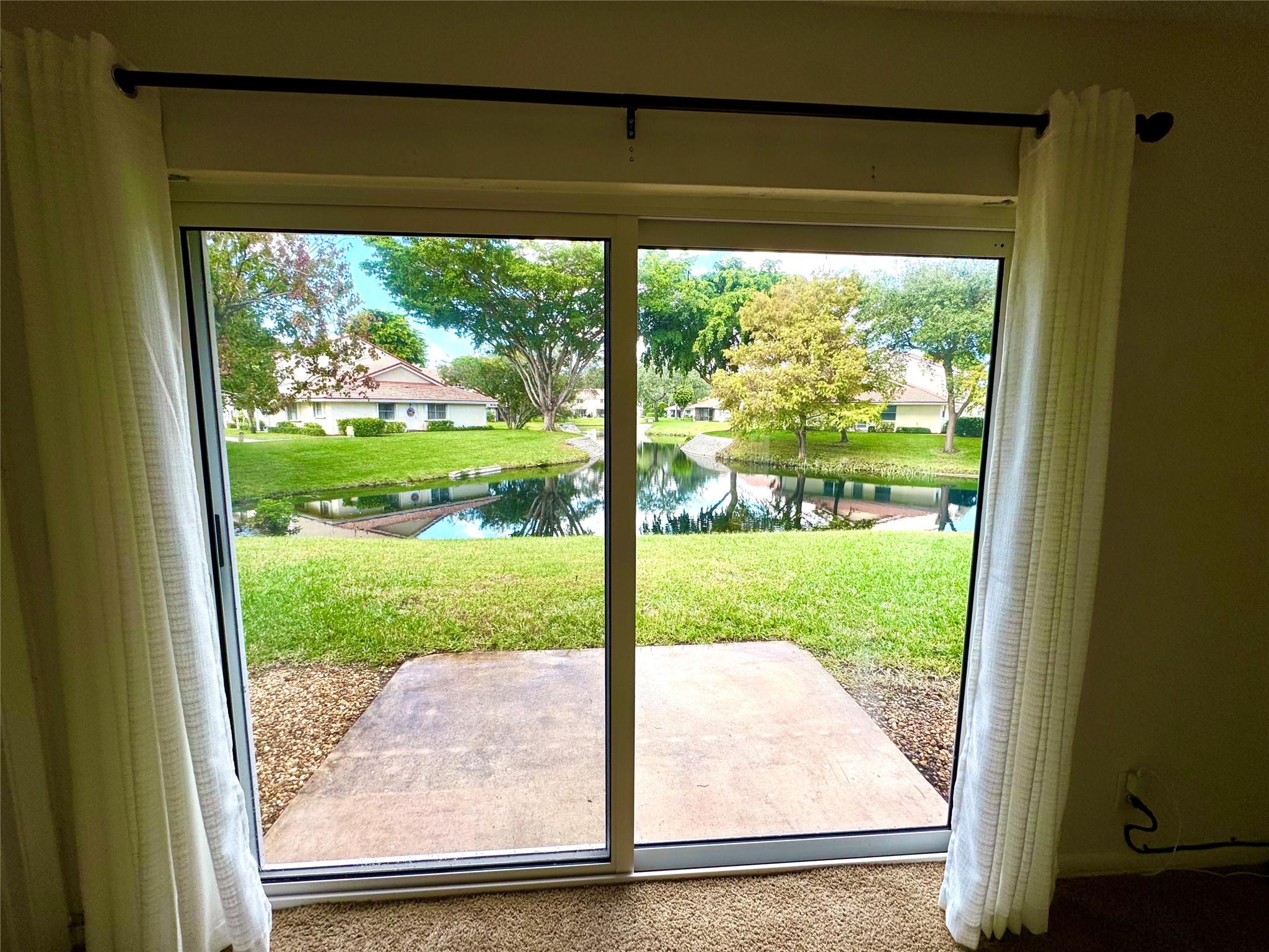 BOCA WALK - Residential