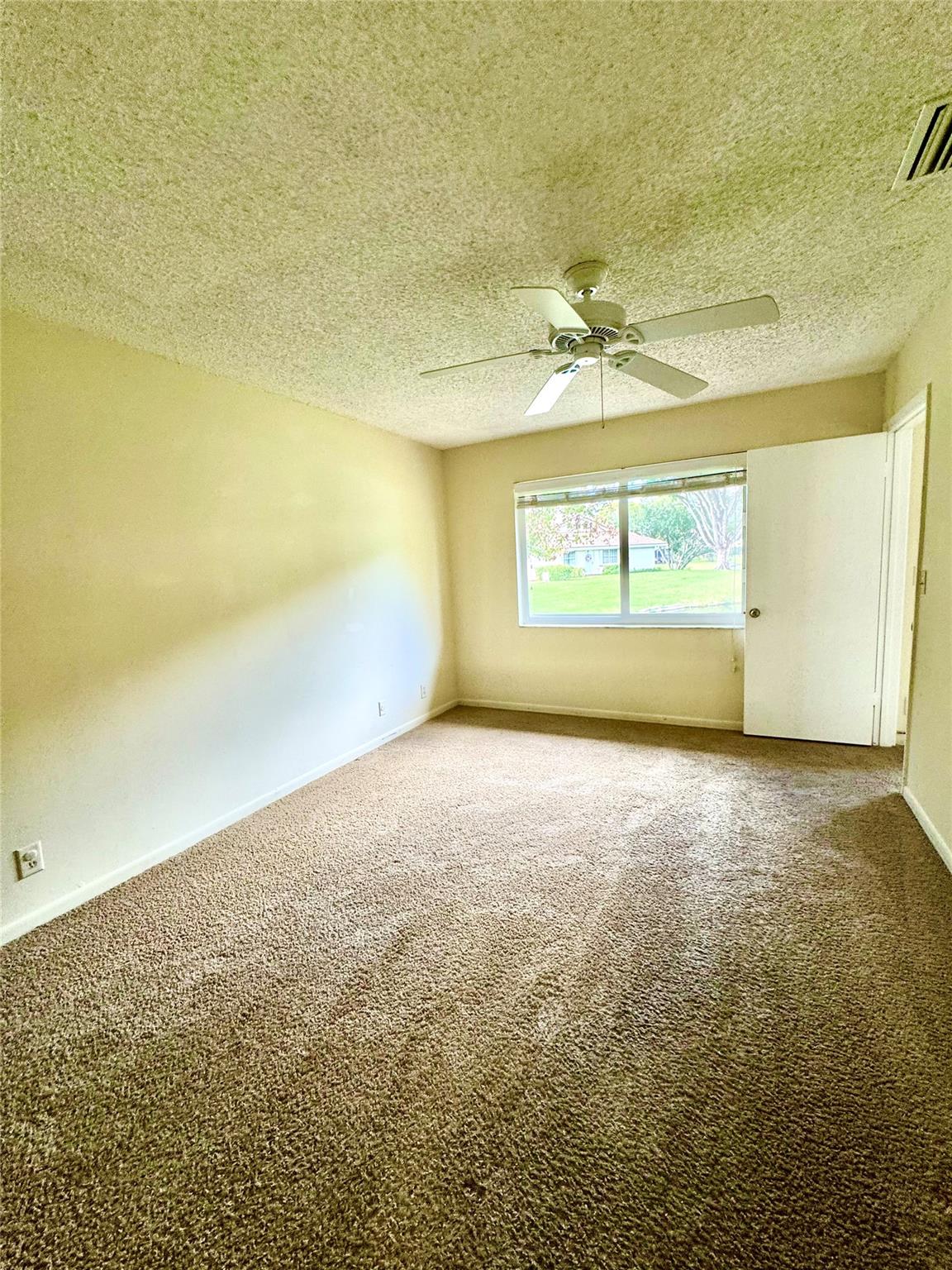 BOCA WALK - Residential