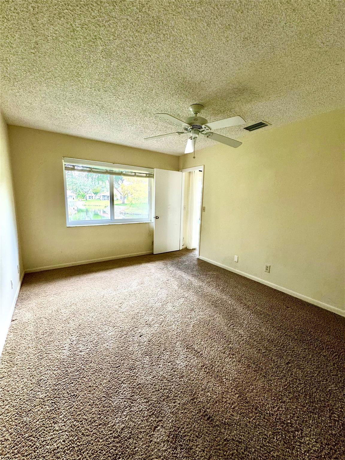 BOCA WALK - Residential