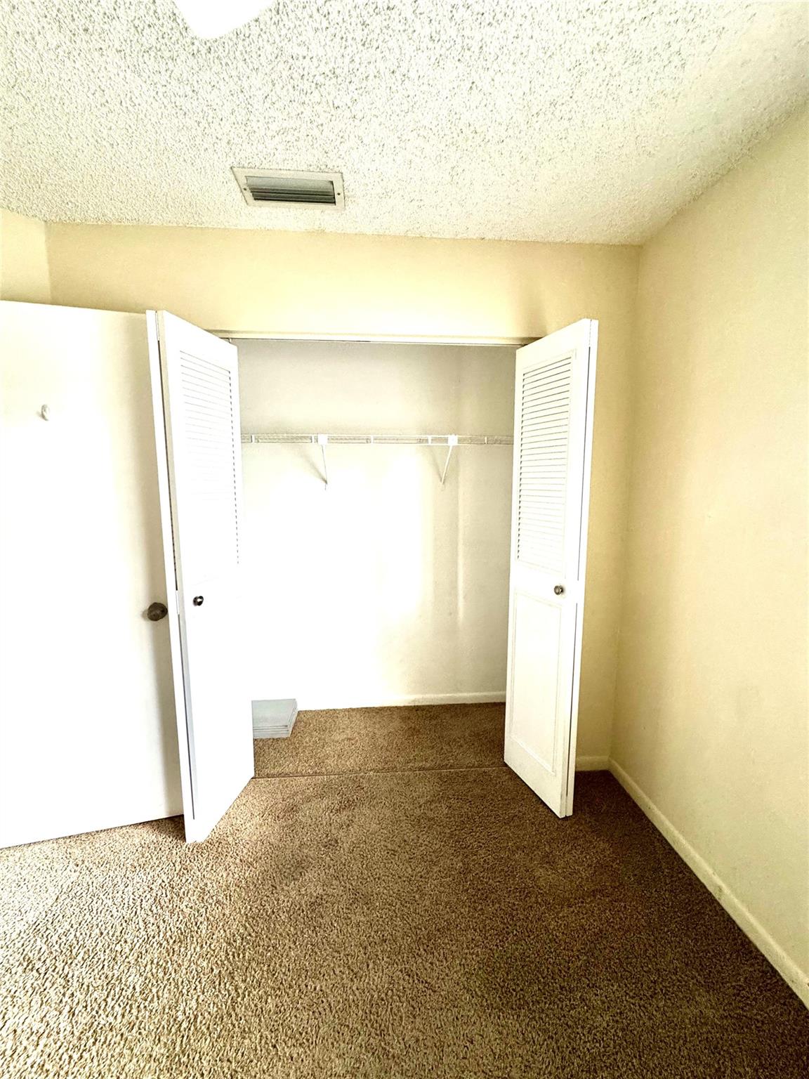 BOCA WALK - Residential