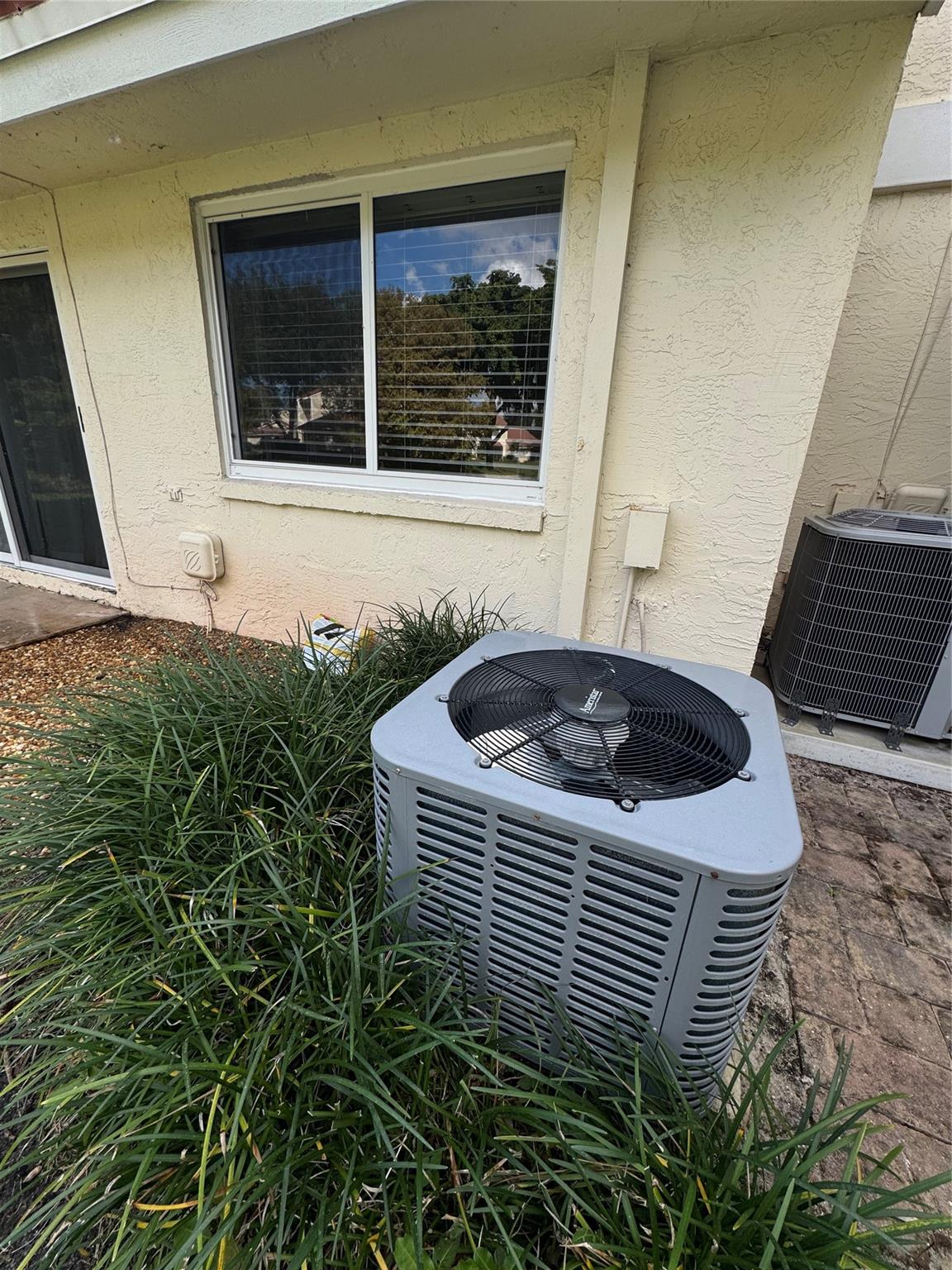 BOCA WALK - Residential