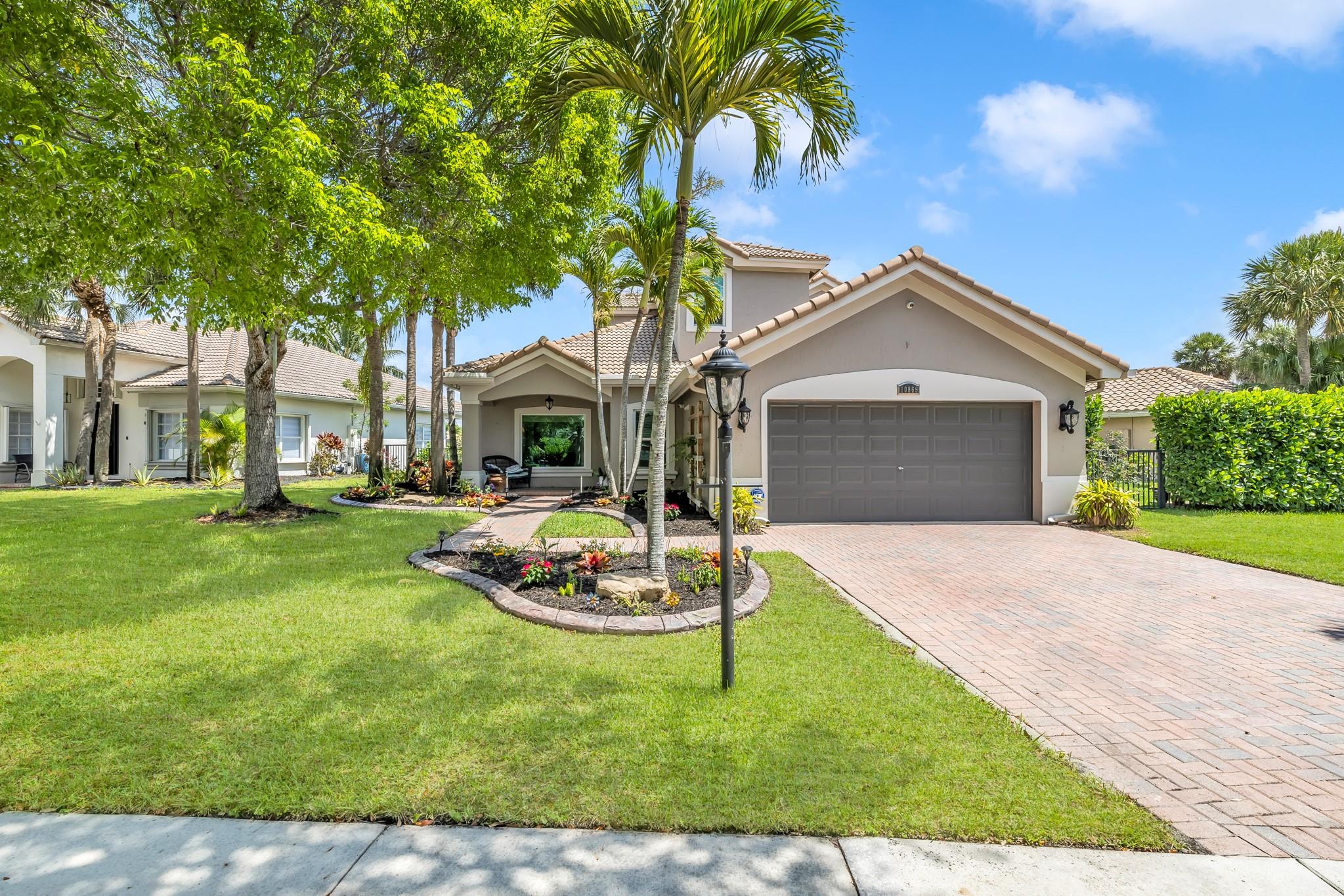 10869 NW 62ND CT