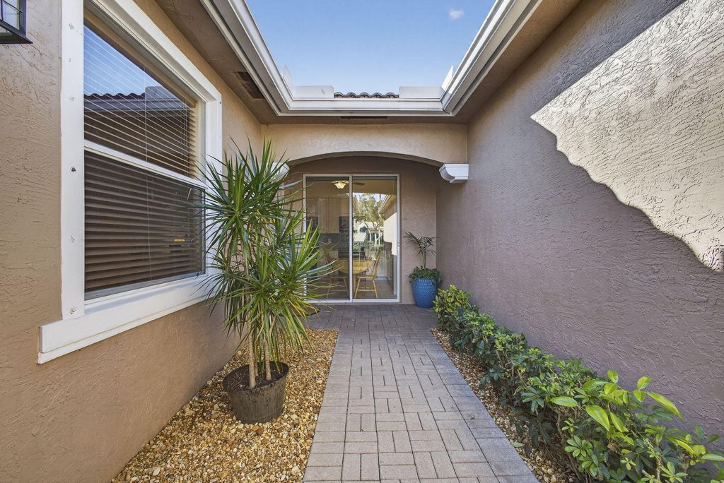 Photo of 8638 Lineyard Cay, West Palm Beach, FL 33411 (MLS # R11149481)