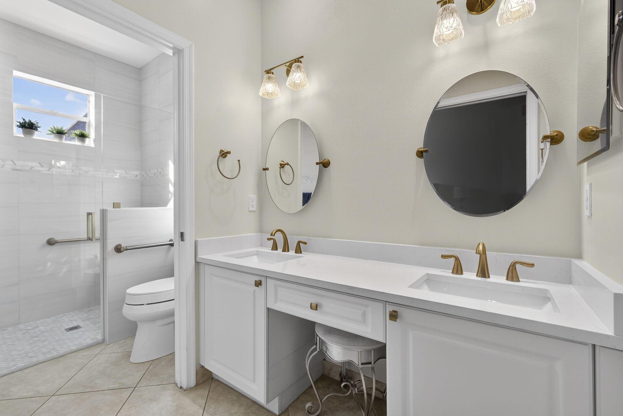 Andros Isle - Residential