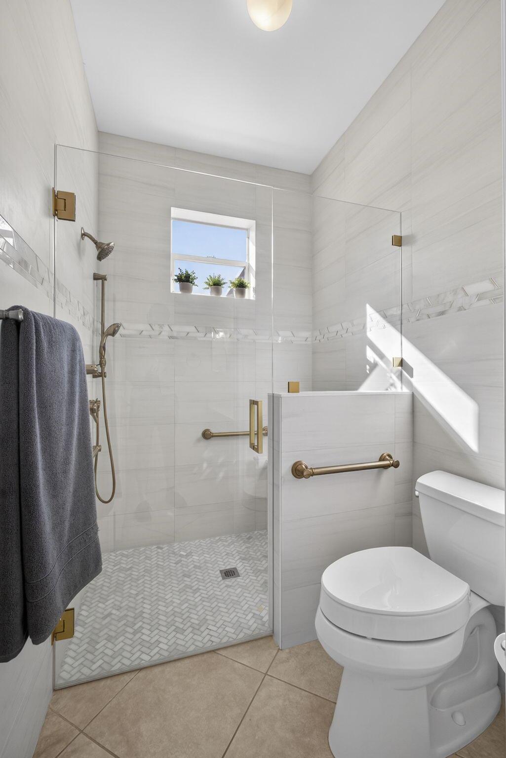 Andros Isle - Residential